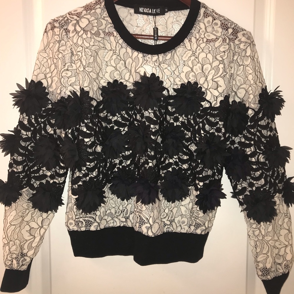 Unique lace top with black 3D flowers